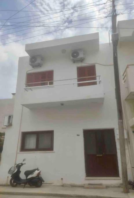 Arsinoe Guest House Фамагуста Екстериор снимка
